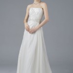 56% off A-line Boat Neckline Sleeveless Wedding Dress